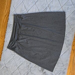 Tranquility Grey/Black Striped Skirt, Women's Size Extra Large, Great Condition